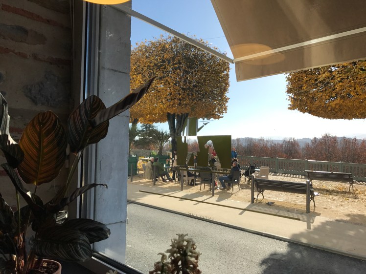 Maison Constanti - Boulevard Des Glaces - Salon de Thé - Pau - Un café avec Clémentine