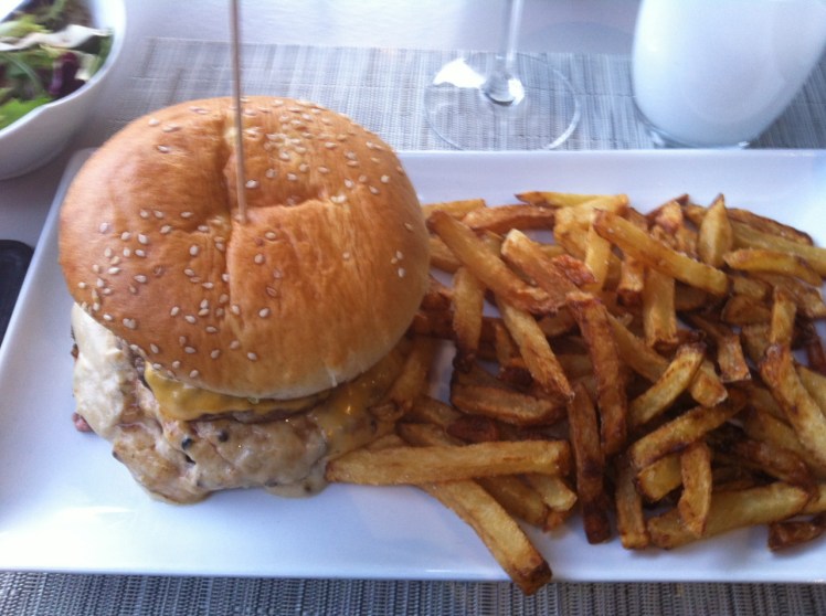 Le boulevard, à Pau - Blog un café avec Clémentine