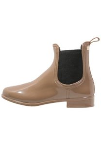 Sous la pluie avec style