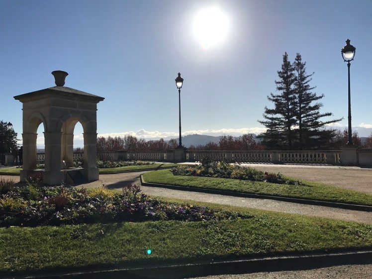 Maison Constanti - Boulevard Des Glaces - Salon de Thé - Pau - Un café avec Clémentine