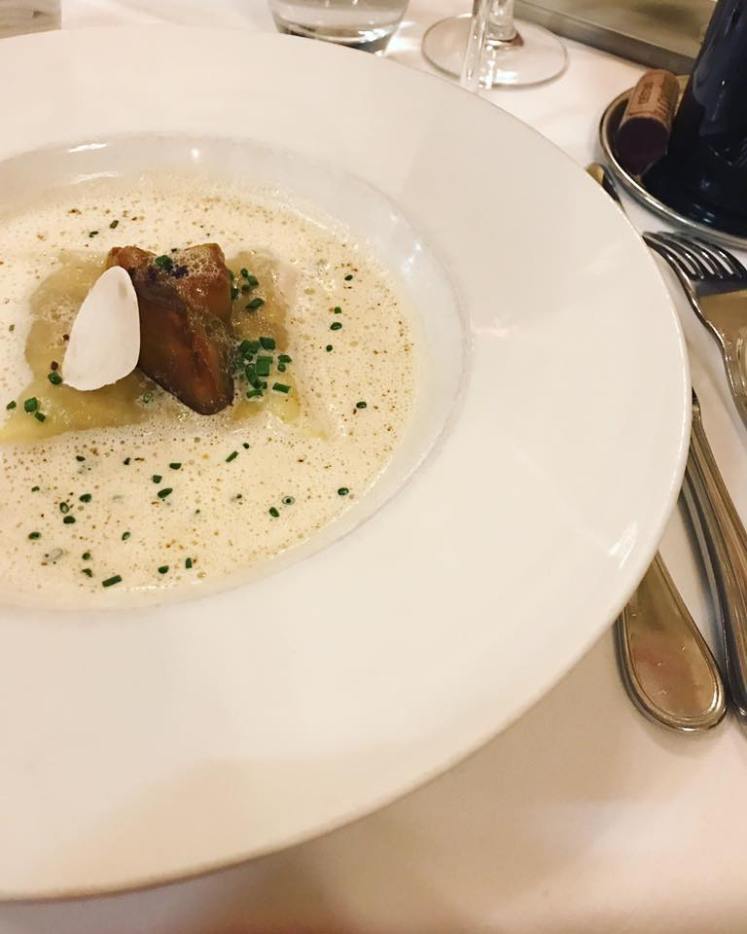 Restaurant quatrième mur - bordeaux - un café avec Clémentine