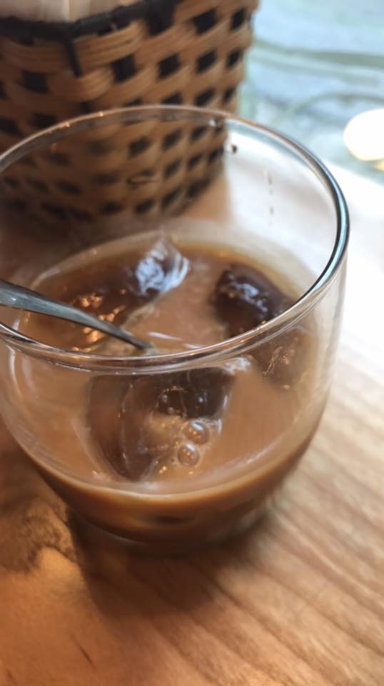 Voyage au Vietnam - un café avec Clémentine